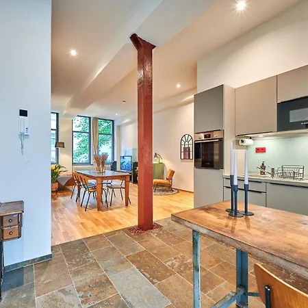 - Ruhig, Zentral & Nahe Zoo * Λειψία